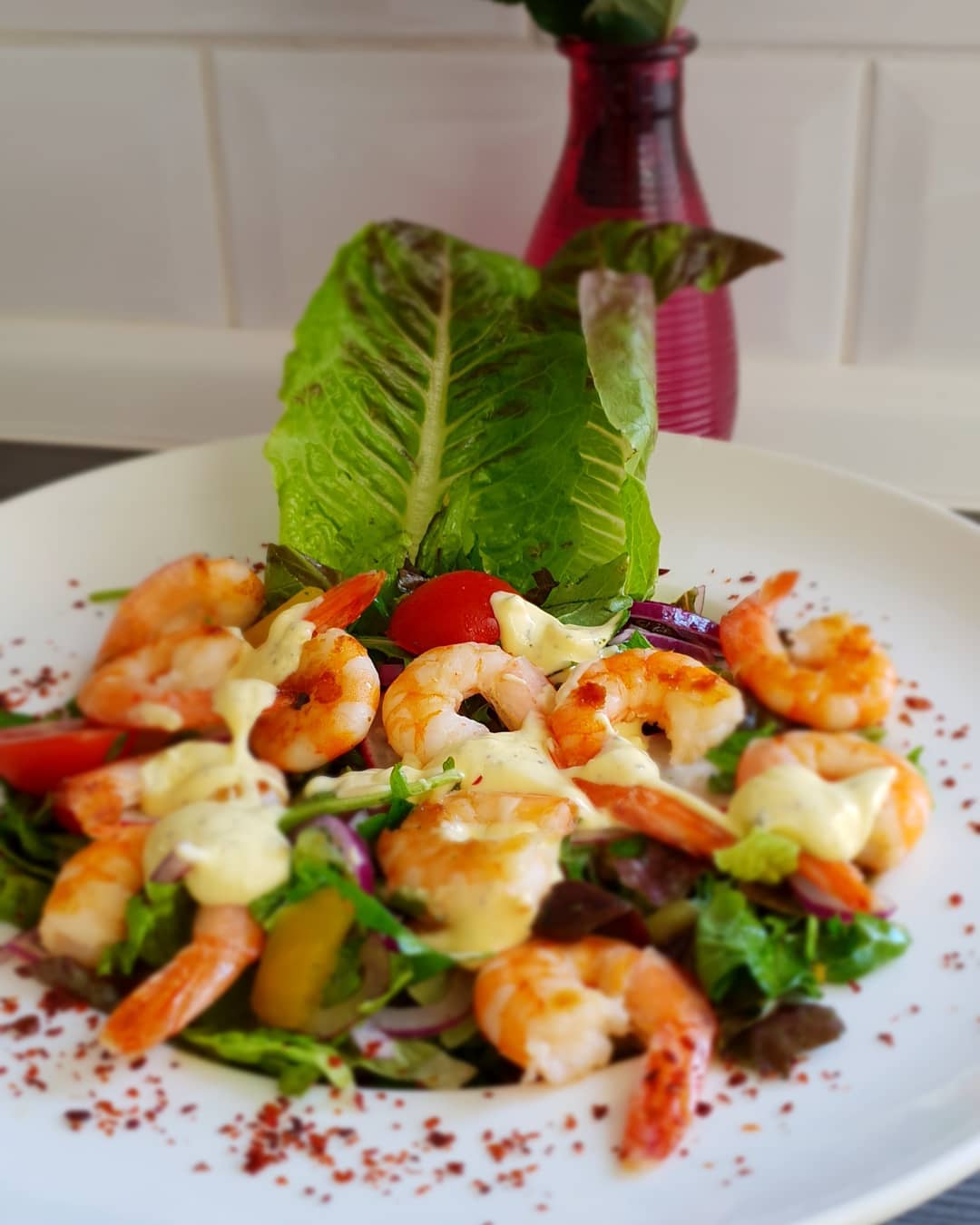 İsden geldim ve en hizlisindan karides salatasi yaptim?
Yesillik,kirmizi sogan ,… İsden geldim ve en hizlisindan karides salatasi yaptim?
Yesillik,kirmizi sogan ,…