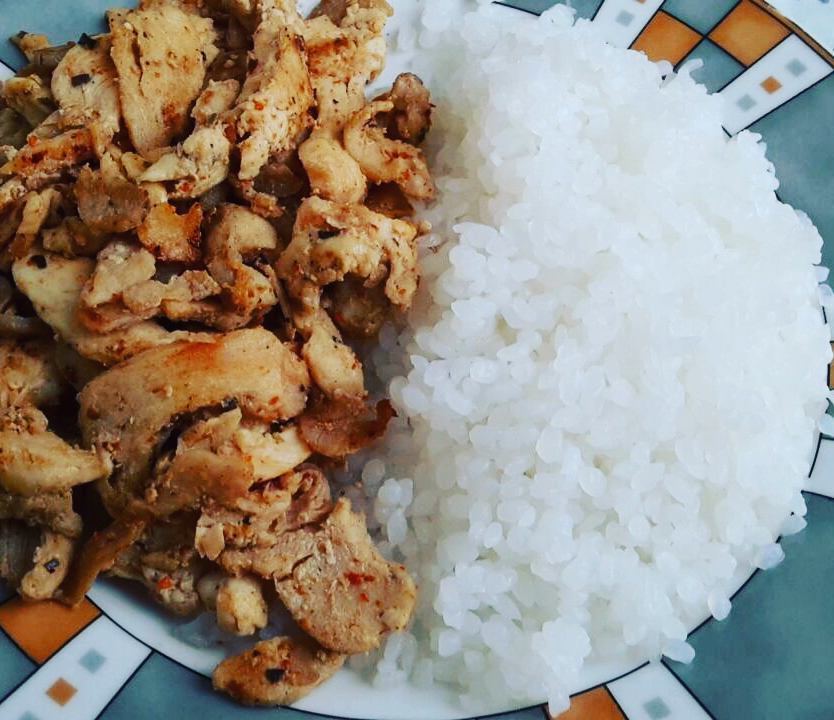 Cok şükür bu saf gününde döner pilav
Schirataki pirinc 0 yag 0 kalori ve 0 karbo…