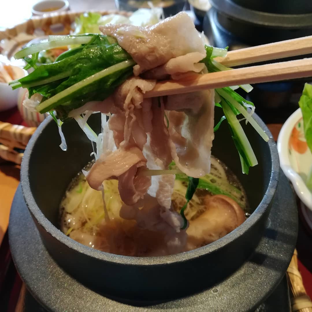 ∗久~しぶりの‥新しくなって
いましたｧ~(豚+ﾚﾀｽ+水菜+深ねぎ)
旨しでした≈
この日から
我が家では
度々‥夕食に
登場しています
∬*…