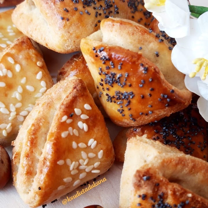 В последнее время очень полюбила творожное тесто,поэтому сегодня для вас печенье…