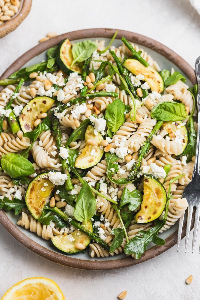 Zitroniger Frühlingsnudelsalat #pastasalad #frisch #gesund #Frühlingsrezepte #springvegg … – Recipes Zitroniger Frühlingsnudelsalat #pastasalad #frisch #gesund #Frühlingsrezepte #springvegg … – Recipes