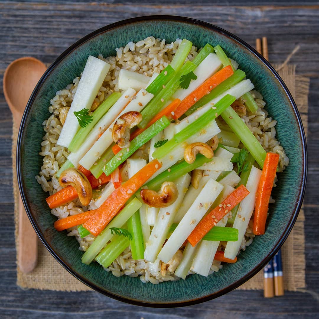 ⁣Nagaimo stir fry – Chinese yam ‘山药’⁣⁣Happy Hump day, friends?. Have any of yo…