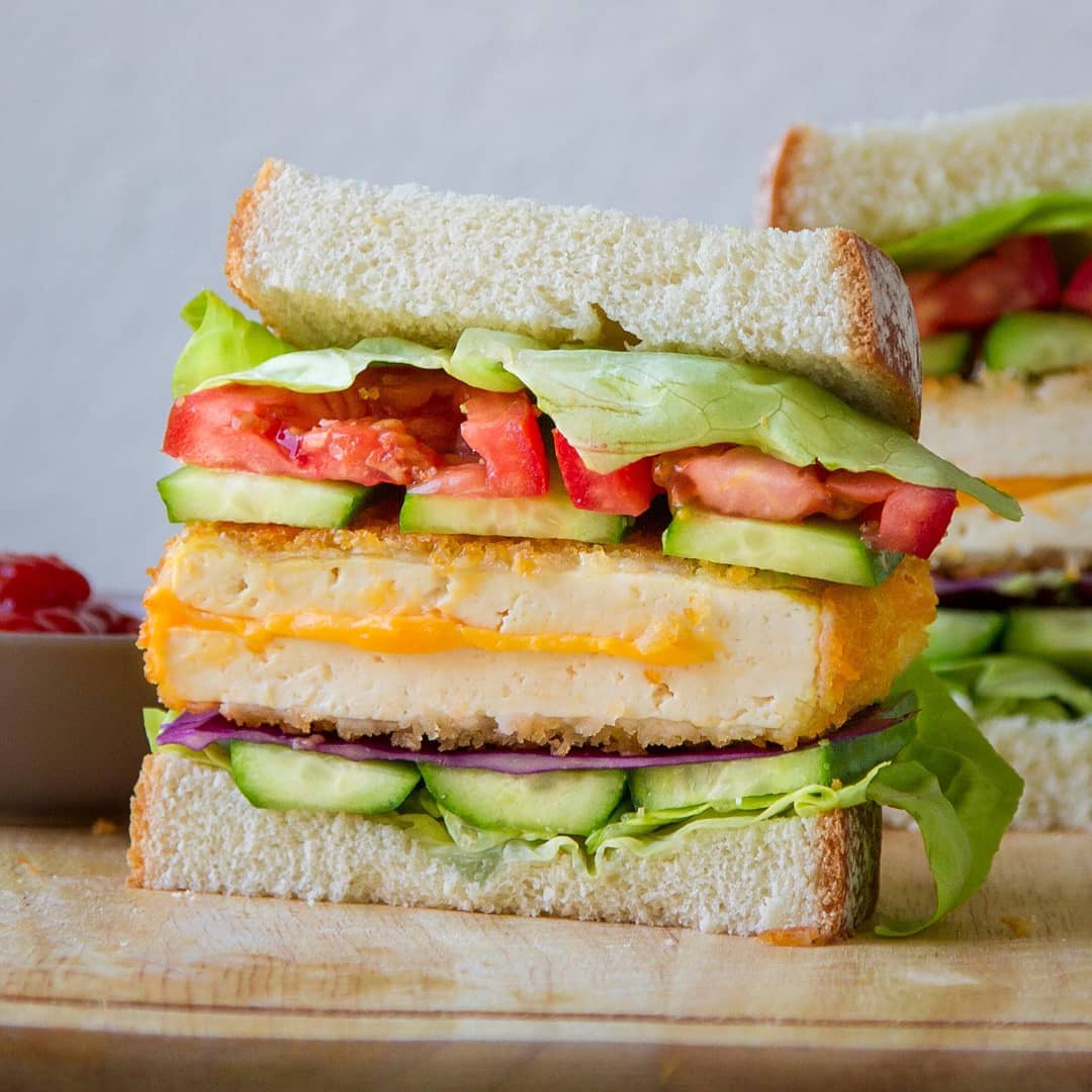 ⁣Crispy tofu katsu sandwich⁣⁣Friday means some Fryday food, right? Tofu katsu,…