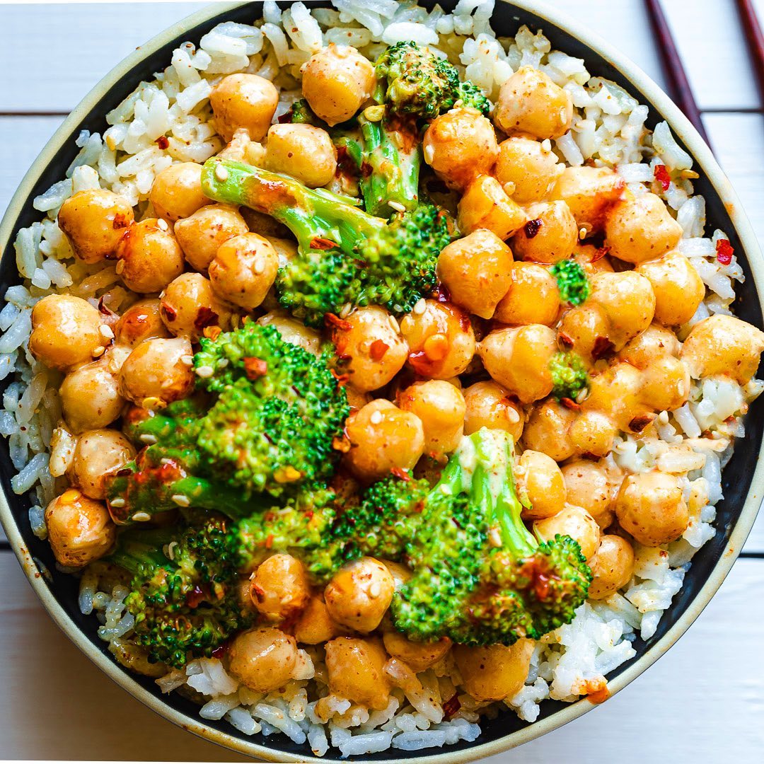 Creamy Asian-style chickpeas and broccoli Delish Easy️Healthy?. Leaving for Verm… Creamy Asian-style chickpeas and broccoli Delish Easy️Healthy?. Leaving for Verm…