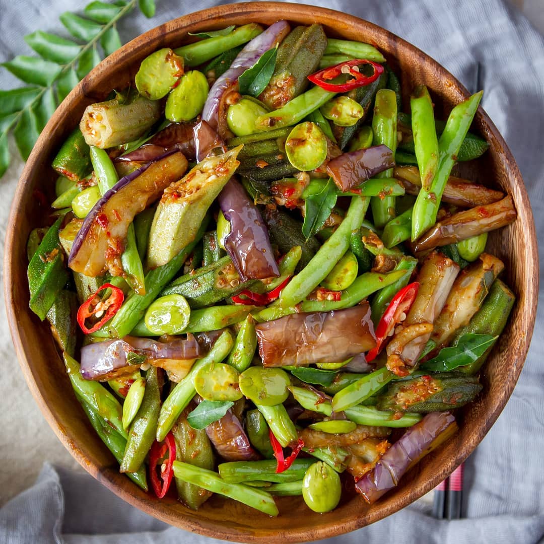 ⁣Stir fry sambal veggie medley – 四大天王⁣⁣Happy Tuesday, friends.?One of the most…