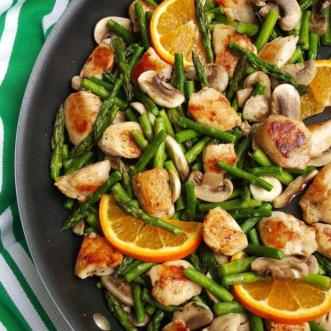 Orange Chicken with Asparagus {It’s fresh asparagus season! }
PIN it: CleanFoodC…