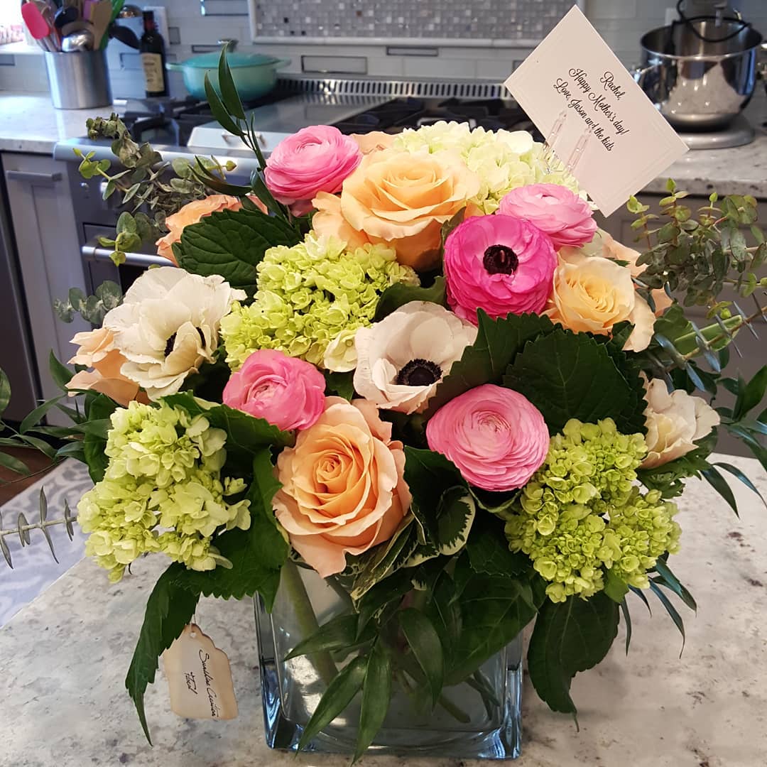 THE most gorgeous springtime flowers!
Hope all you mama’s have a fabulous Mother…