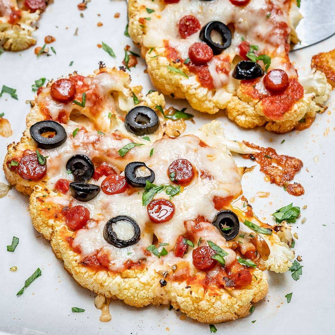 {NEW} Cauliflower Steak Pizza  A DELICIOUS reason to Skip delivery tonight!
.
.
…