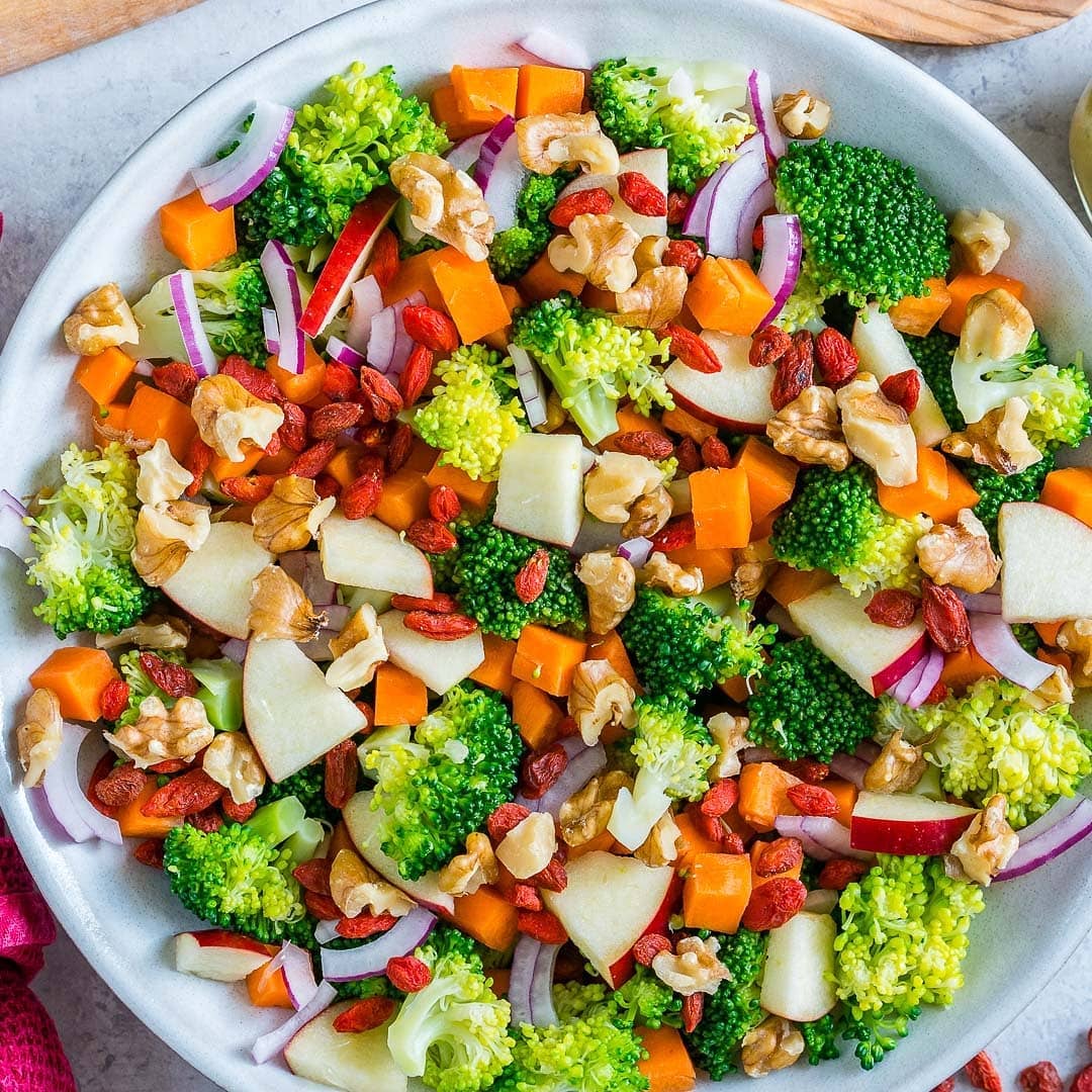 Broccoli + Crisp Apple Salad
{CraZy Delicious combo, and a great way to incorpor… Broccoli + Crisp Apple Salad
{CraZy Delicious combo, and a great way to incorpor…