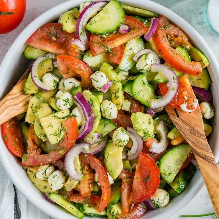 Fresh Italian Chopped Salad⁣
{Just. Can’t. Get. Enough.}⁣
Could eat THIS everyda…