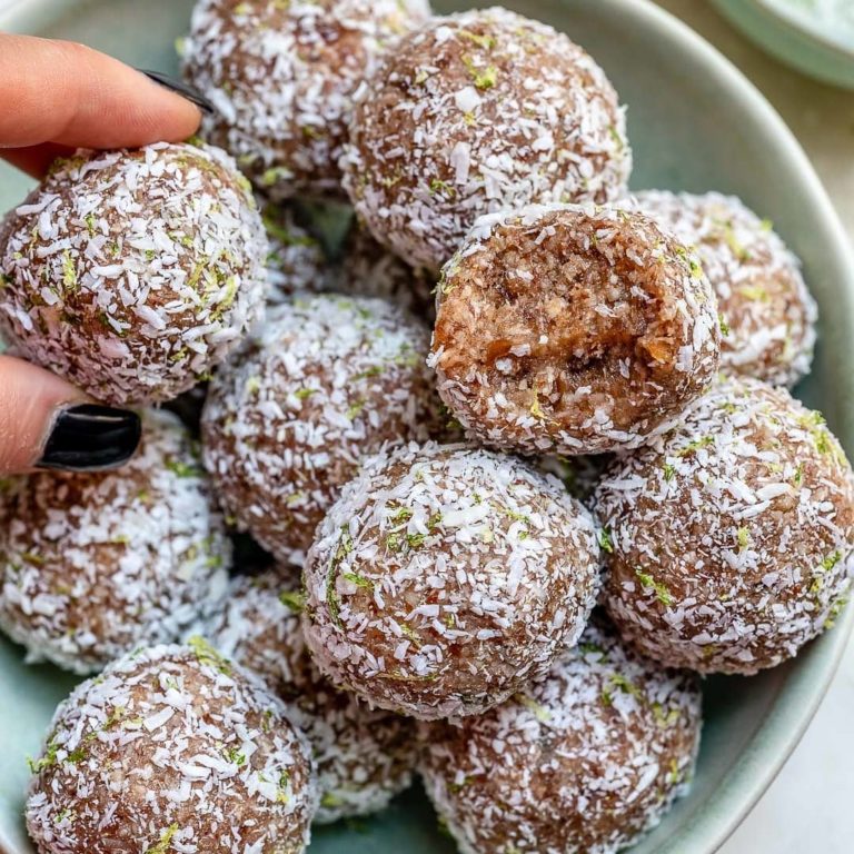 {NEW} Coconut Lime Pie Protein Balls  A taste of the tropics!
These protein bal…