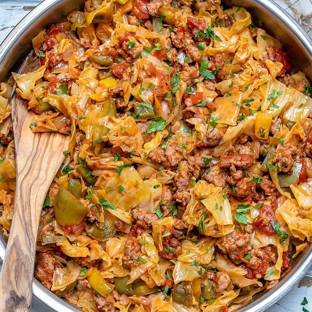 EASY One-Pan Beef + Cabbage Skillet  Ahhh….there is nothing better than a Tast…