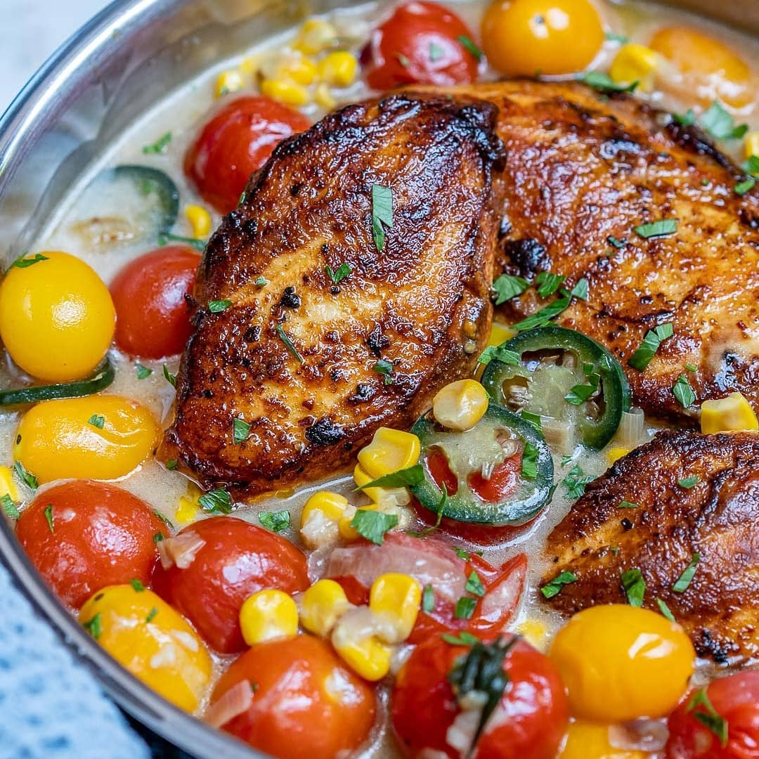{NEW} Blackened Chicken with Creamy Corn + Ripe Cherry Tomatoes  A PERFECT end-o…
