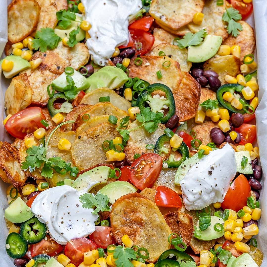 {NEW} Crispy Potato “Nachos”
#AlmostFriday
makes 4 servingsIngredients:
4 l…