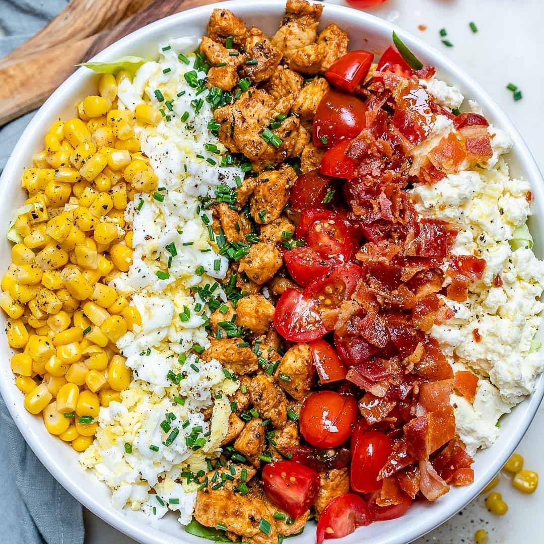 {NEW} Chicken Cobb Salad  makes 4 servingsIngredients:
1 lb. chicken breast, c…