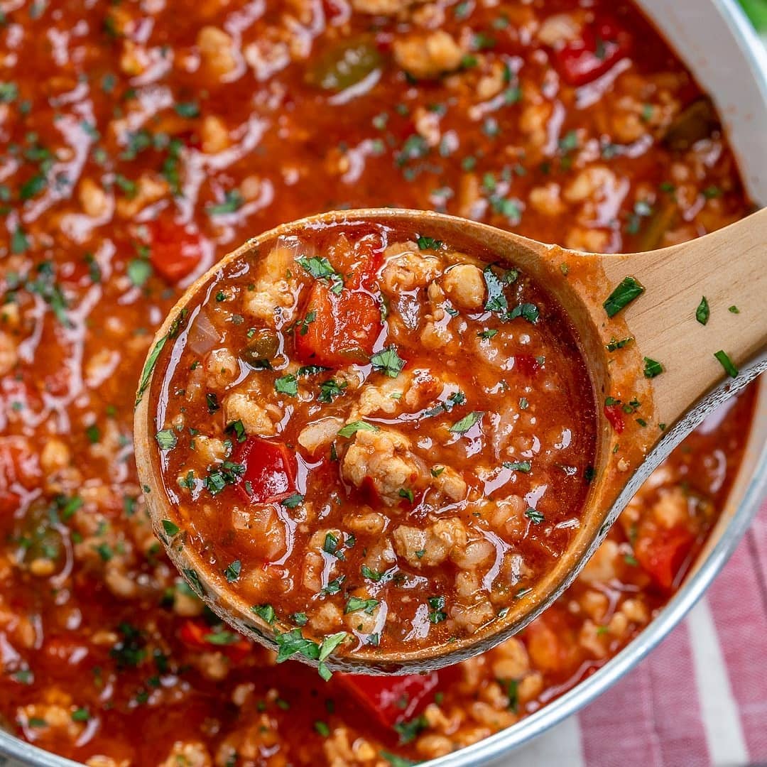 Hearty Stuffed Bell Pepper Soup
{ All the flavors of our favorite stuffed bell …