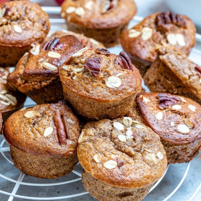 {NEW} PB Applesauce Mini MuffinsTHE PERFECT Autumn breakfast or after school …