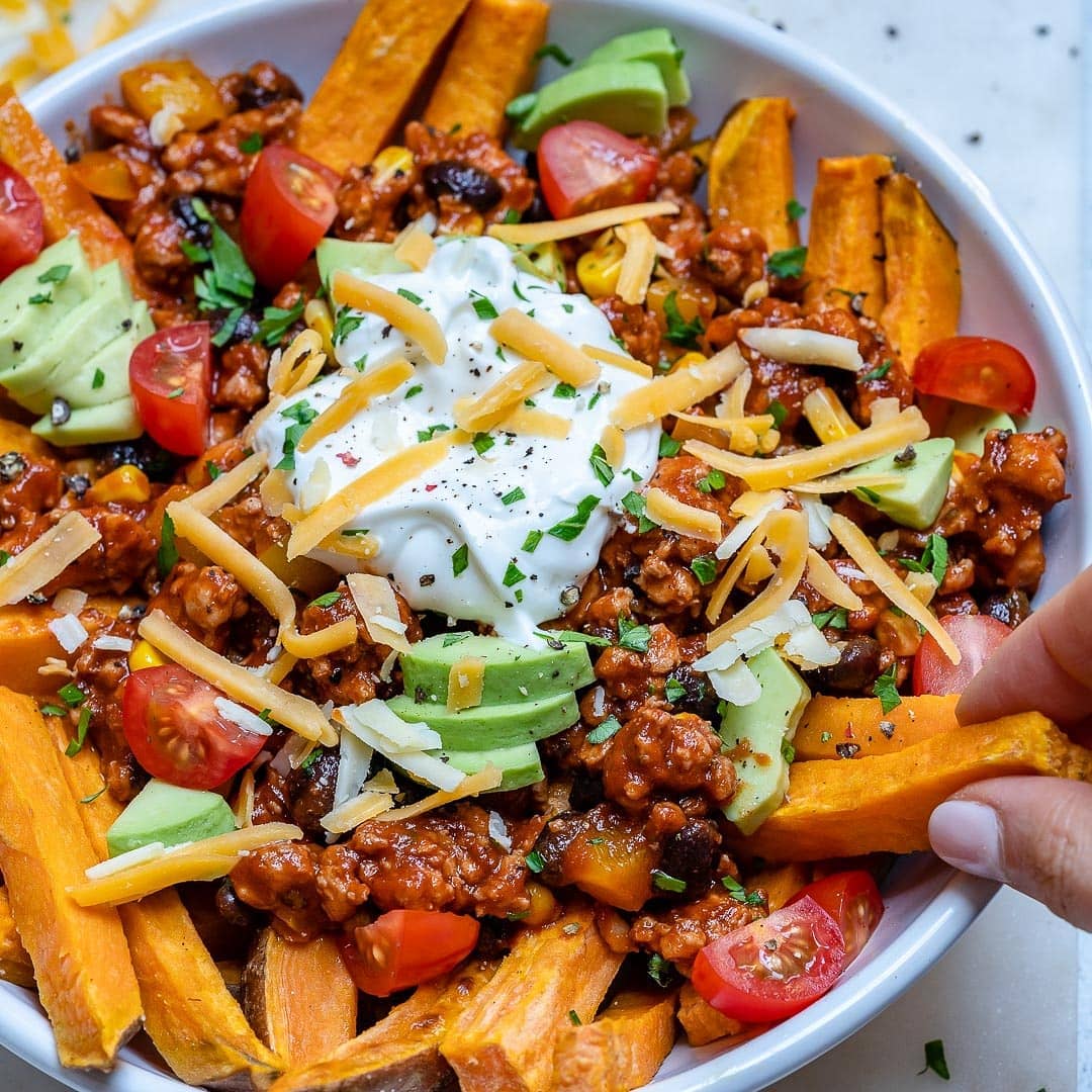 ULTIMATE LOADED Chili Sweet Potato Fries
.
Halloween Chili CFC Style
.
Not you…